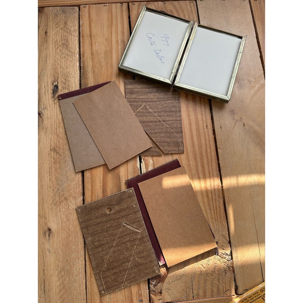 Vintage Bi Fold Double Metal Brass Tabletop/Wall Hanging Picture Frame 70s Photo - Picture 8 of 9